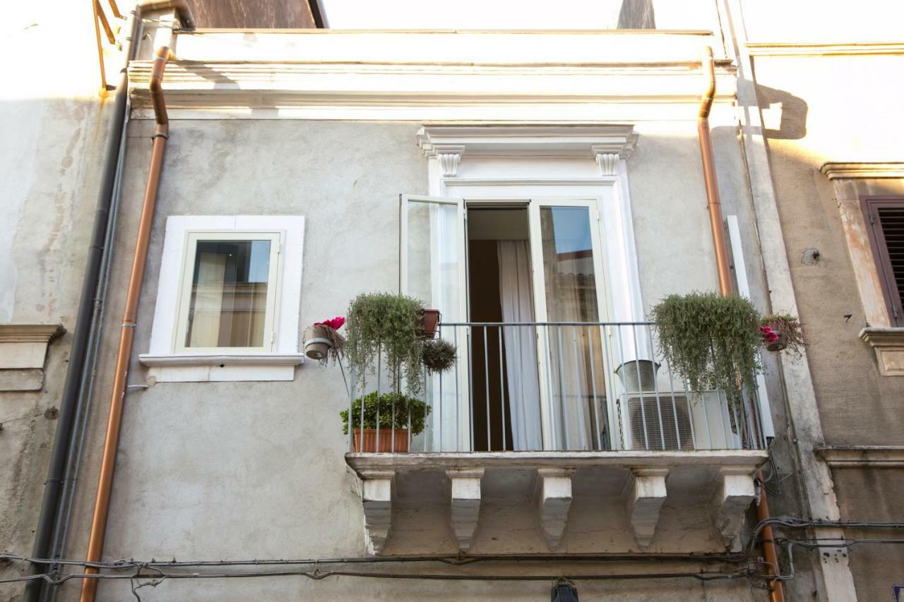 Suittom Apartment Catane Extérieur photo